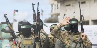 Die Hamas wird ihre Waffen nicht abgeben Hamas-Kämpfer – ©Memri