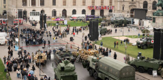 Mehr als 7.000 Schüler beim „Tag der Schulen” „Tag der Schulen” am Wiener Heldenplatz – ©Bundesheer/Pusch
