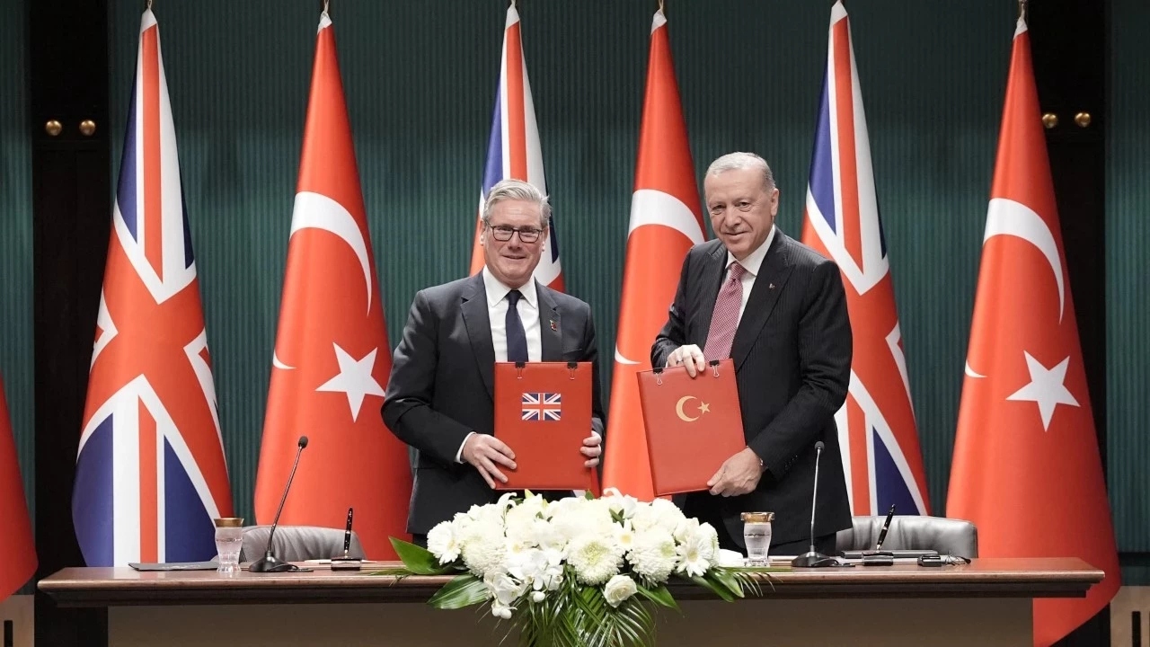 Der türkische Präsident Recep Tayyip Erdoğan und der britische Premierminister Keir Starmer – ©Türkei MoD Der türkische Präsident Recep Tayyip Erdoğan und der britische Premierminister Keir Starmer – ©Türkei MoD