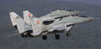 Sale of Slovakian MiG-29 to Ukraine was lawful MiG-29-Kampfjets mit slowakischen Hoheitszeichen – ©Georg Mader