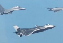 China shows GJ-11 in formation flight with J-20 and J-16D for the first time GJ-11 mit Jägern J-20 und J-16D – ©Archiv