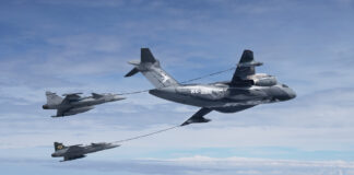 Gripen E and KC-390M: aerial refueling tests in Brazil completed Betankung von Gripen E-Kampfjets durch eine KC-390M – ©Saab
