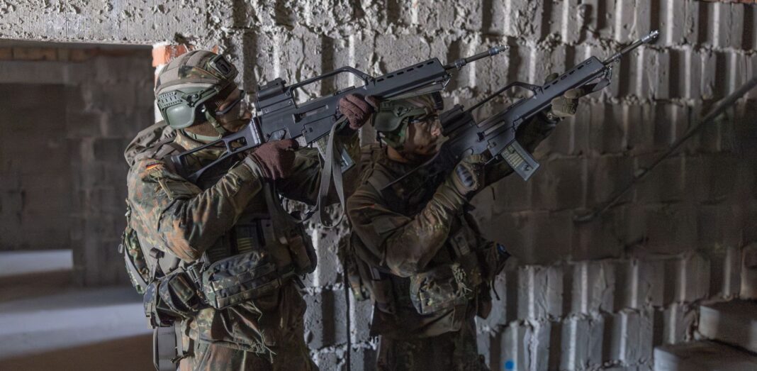 Operation „Bollwerk Bärlin”: Wachbataillon übt in Berlin den urbanen Kampf – ©Bundeswehr/Heerer