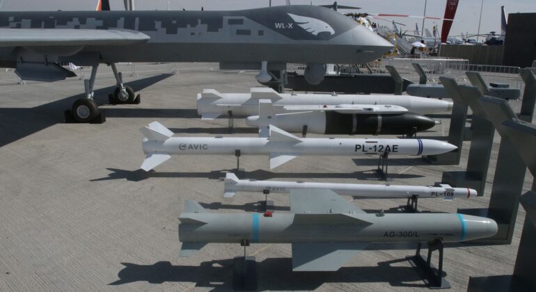 Dubai Air Show 2025 &ndash; &copy;Georg Mader