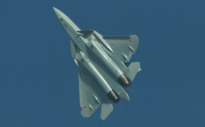 Dubai Air Show 2025 &ndash; &copy;Georg Mader