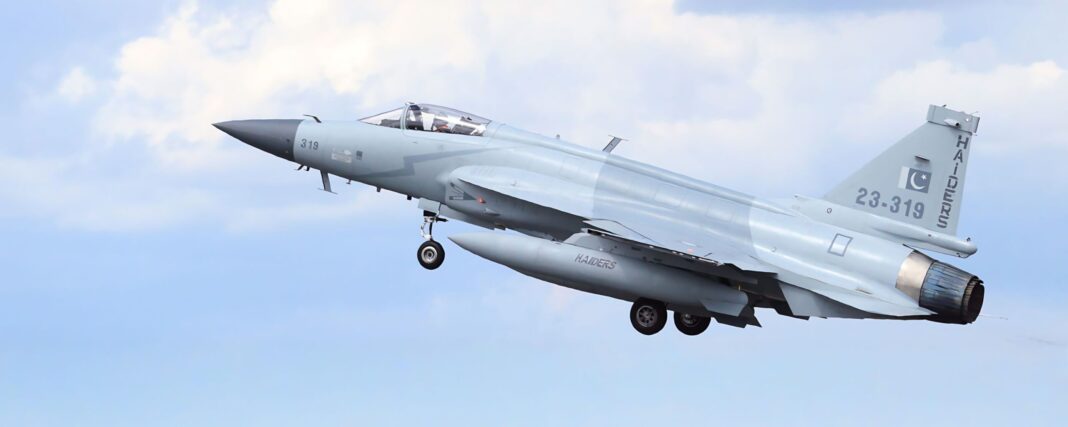 Bangladesch wohl nächster Kunde des JF-17 Thunder – ©Georg Mader