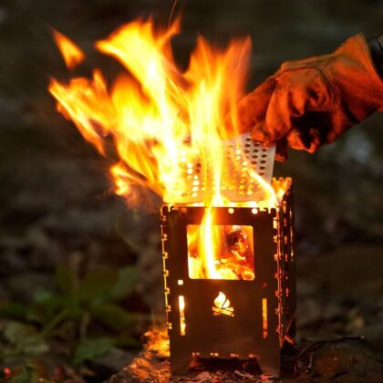 Die Bushbox von Bushcraft Essentials in Anwendung. &copy;Bushcraft Essentials