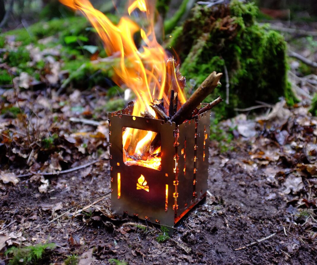 Die Bushbox von Bushcraft Essentials in Anwendung. ©Bushcraft Essentials