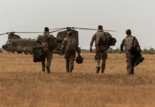 Niederlande kämpfen mit Unternehmen gegen hybride Bedrohungen Niederländische Soldaten – ©Mediacentrum Defensie