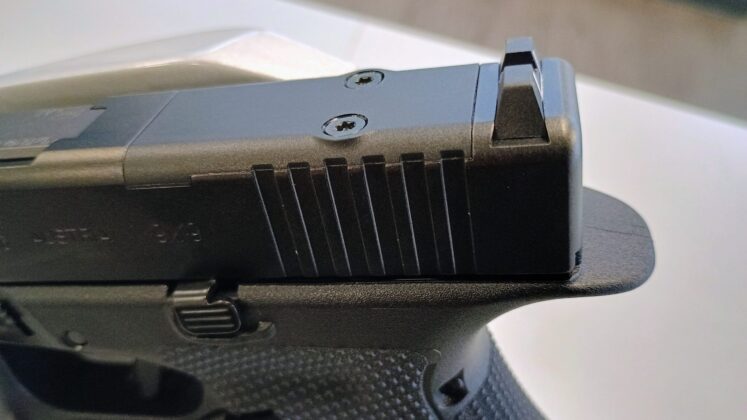 Glock Gen6: Das niedrige Optic Ready System mit Deckplatte. &copy;Milit&auml;r Aktuell/Bendl