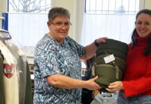 Austrian Armed Forces support Caritas: 90 sleeping bags for the homeless Austrian Armed Forces support Caritas: 90 sleeping bags for the homeless - ©Bundesheer/Riedlsperger