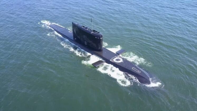 Angriff auf russisches U-Boot vom Typ &bdquo;Warschawjanka&ldquo; &ndash; &copy;Archiv