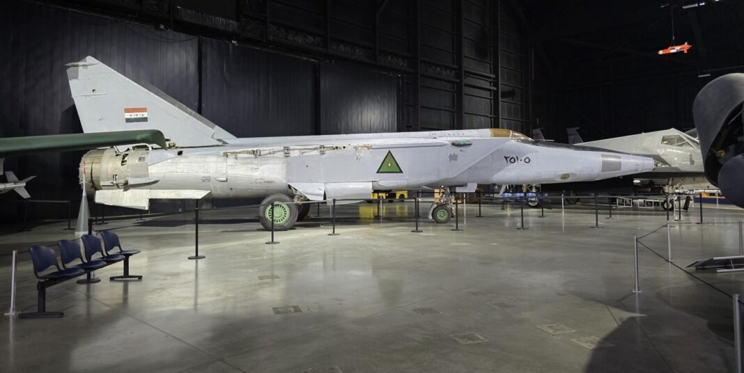 Ex-Iraqi MiG-25RB Foxbat-B - ©USAF