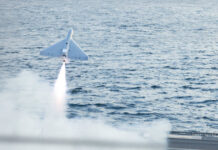 Videos suggest: USA used kamikaze drones in Venezuela Lucas drone is fired - ©US Navy