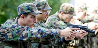 P320 pistol decision by the Swiss Armed Forces continues to cause a stir Swiss soldiers with pistol 75 - ©VBS/DDPS