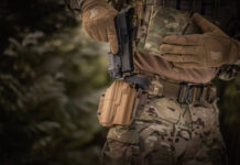 Oberland Arms: Exklusives Dienstholster für P80 mit GTL22 Dienstholster Pistole 80 mit GTL22 von Oberland Arms. ©Oberland Arms