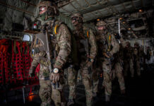 Ready to jump: Parachutist training at the Jagdkommando Parachutists of the fighter commando. ©Federal Army/Gorup