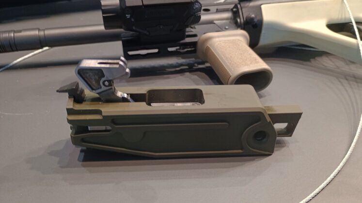 Der neue Abzug von Corvus Defensio f&uuml;r das Steyr AUG bei der Enforce Tac 2026. &copy;Milit&auml;r Aktuell/Bendl