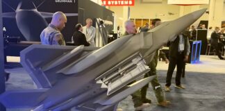 The F-22 Raptor gets new and longer “claws” The "Raptor's" new, longer claws - ©AFA Magazine