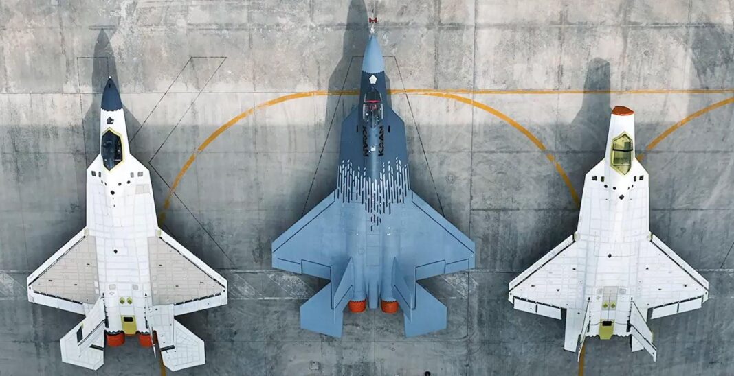 TAI zeigt erstmals drei Prototypen des KAAN-Stealth-Kampfjets – ©TAI
