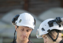 Drohnenkorps Österreich: Unterstützung mit zivilen Drohnen Martin Held (li.) ist CEO von Hero Aero und Initiator des Vereins Drohnenkorps Österreich. ©DKÖ