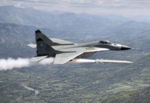 Serbische MiGs mit chinesischer Hyperschall-Rakete bewaffnet MiG mit Rakete - ©Militär Aktuell