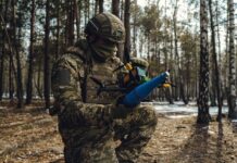 Ukrainian drone pilot - ©Oleksandr Syrsky/ OB Ukraine