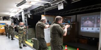 “Firepower 25”: Vienna 2 fighter battalion starts exercise preparations Das Schlüsselpersonal trainiert das Scharfschießen im Simulator -