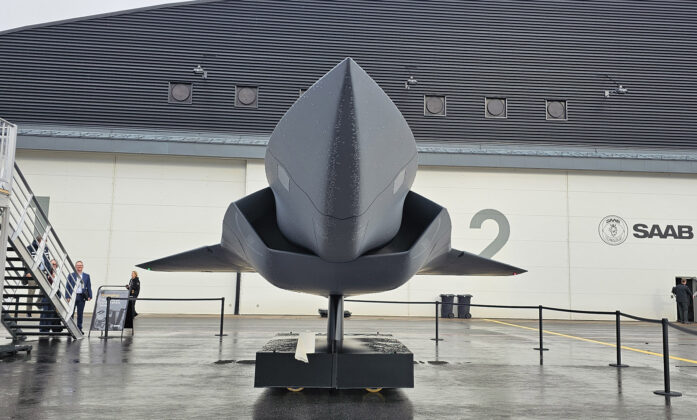 09161_c_Militaer-AktuellZacharias-697x420